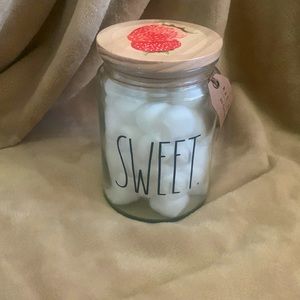 Rae Dunn jar